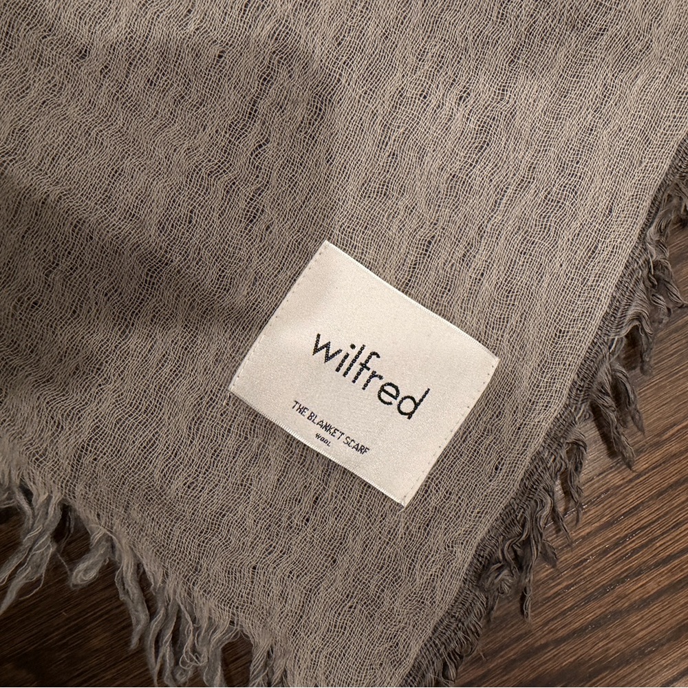 Wilfred Gray blanket Fringed Scarf